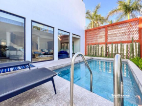 Casa Serendity Beautiful 4Br 4Ba home one block from Malecon